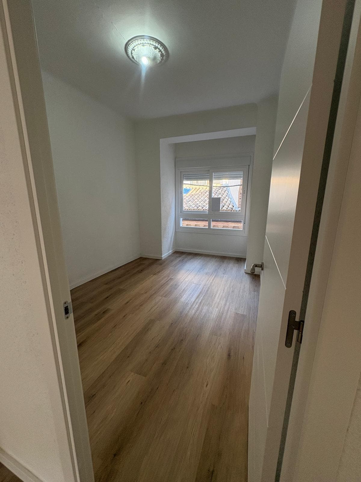 Habitación reformada por Ikigai House & Business